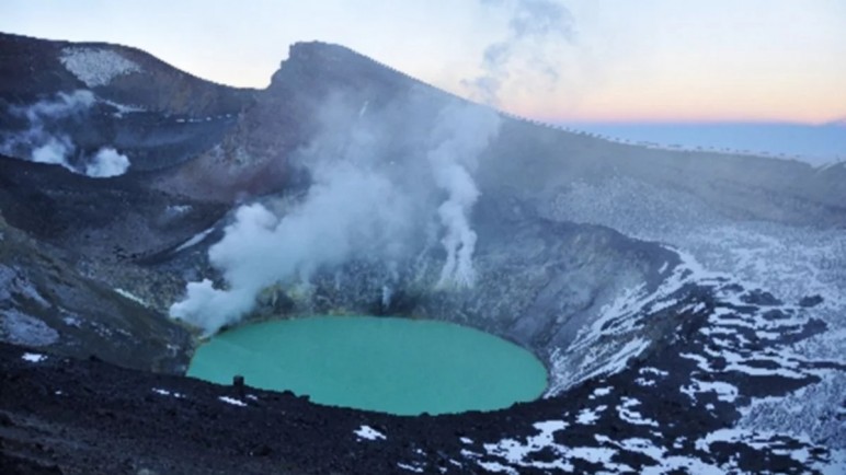 Alerta por actividad en el volcán Tupungatito ubicado en la frontera de Mendoza y Chile